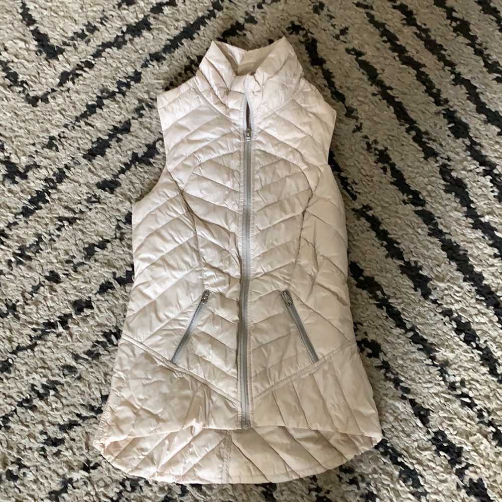 Lululemon white puffy vest